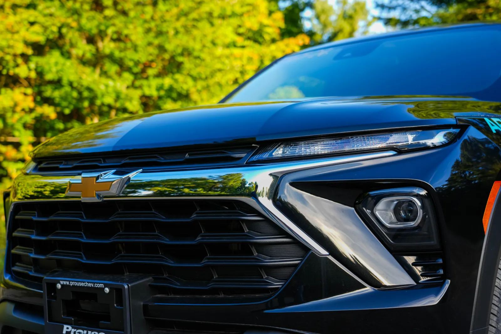 Grille and headlight of the 2026 Chevrolet Trailblazer